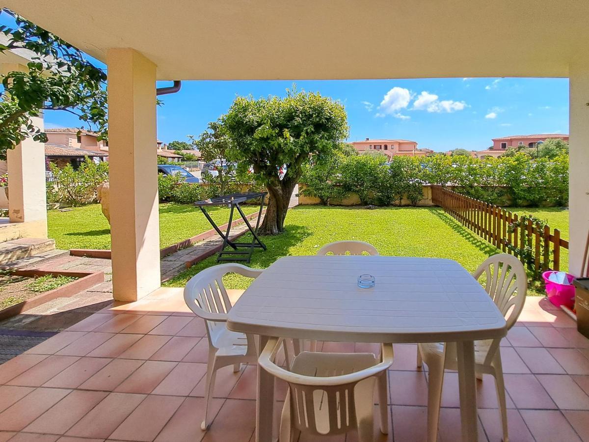 Centro Residenziale Le Canne San Teodoro  Εξωτερικό φωτογραφία